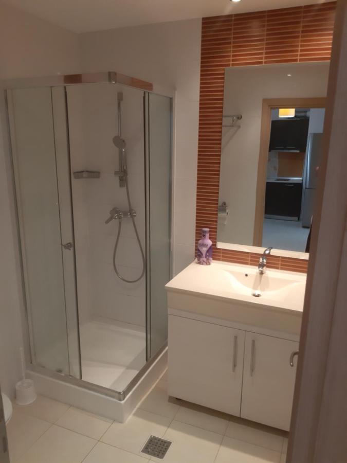 Apartament Rin Grand Hotel Bukares Bagian luar foto