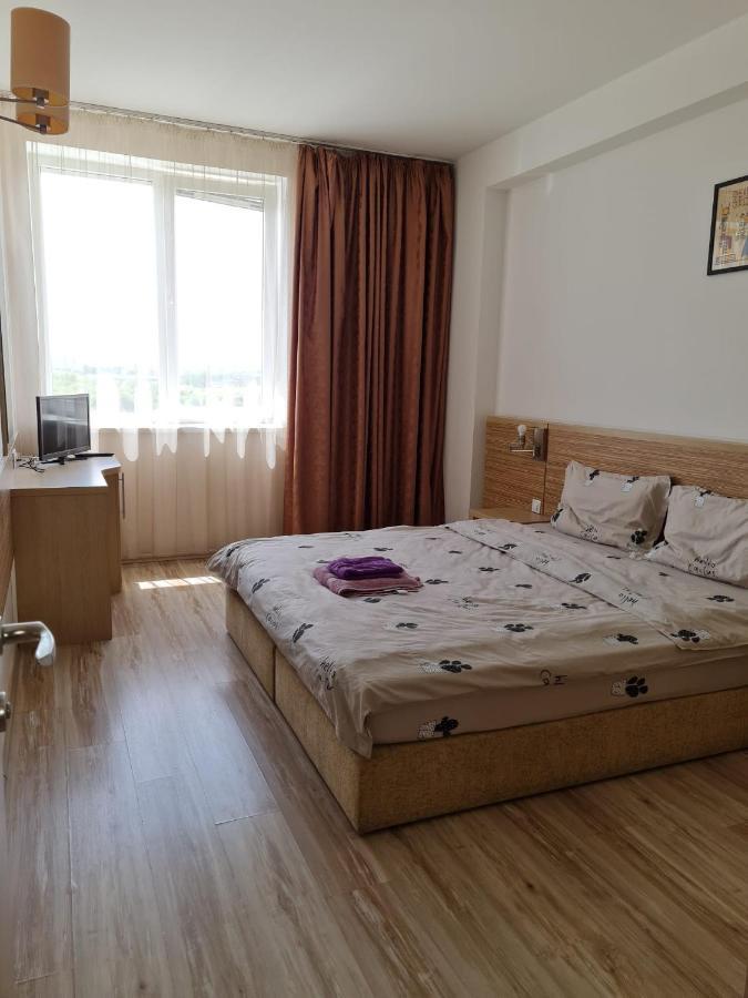 Apartament Rin Grand Hotel Bukares Bagian luar foto